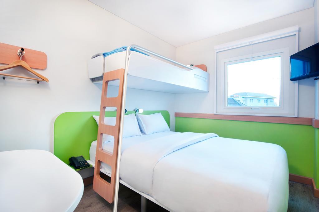 Ibis Budget Semarang Tendean Pokoj fotografie
